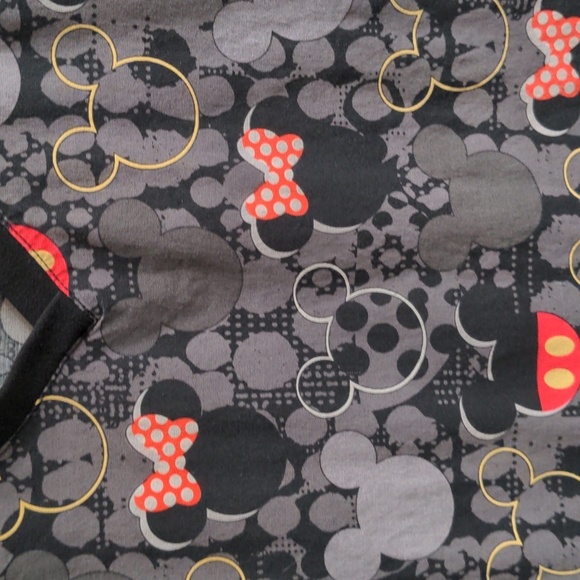 Disney Black and Gray Short Sleeve Scrub Top S - Picture 2 of 8